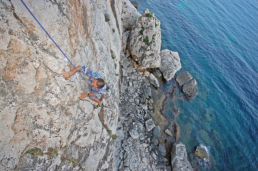 Arrampicata sul mare