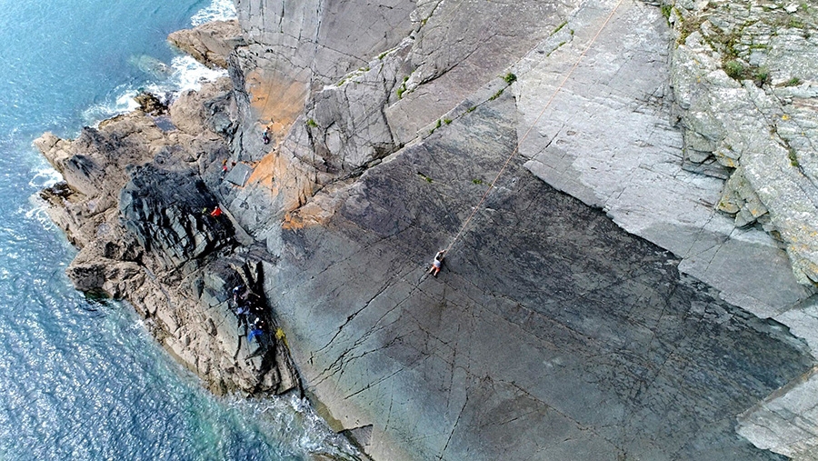 Andrew Walker, trad climbing, Pembroke