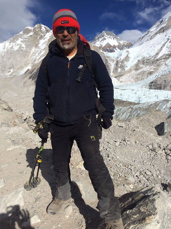 Everest, sguardi al campo base