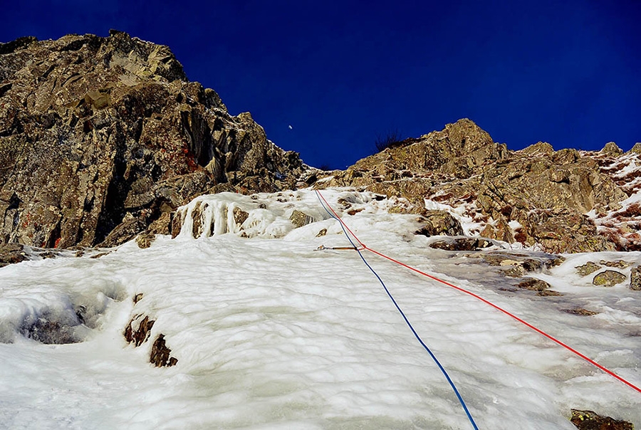 Monte Rondinaio 1,964 m