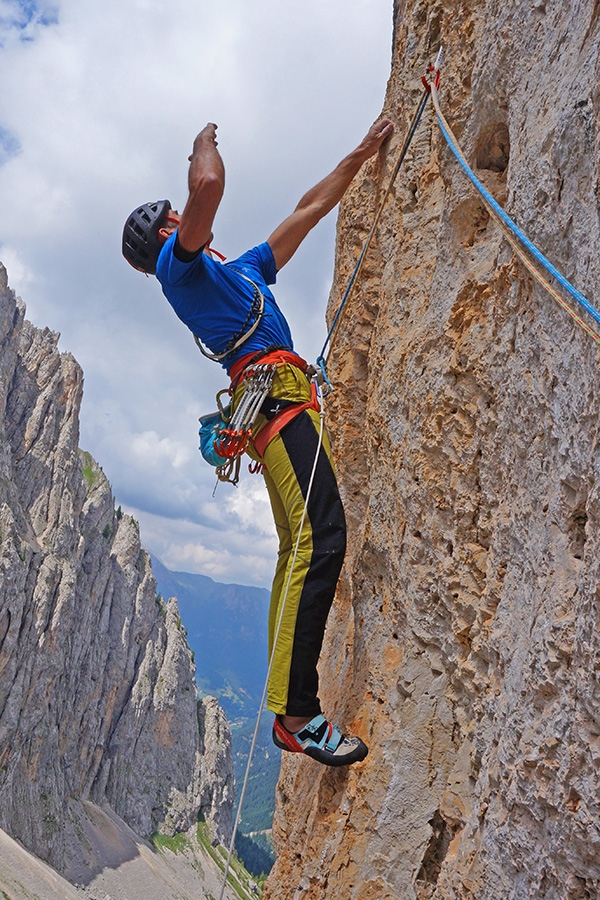Torre di Mezzaluna, Vallaccia, Dolomites