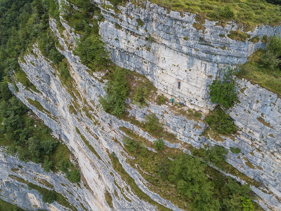 Alpinisti dal Futuro, Altar Knotto, Altopiano di Asiago, Andrea Simonini, Leonardo Meggiolaro