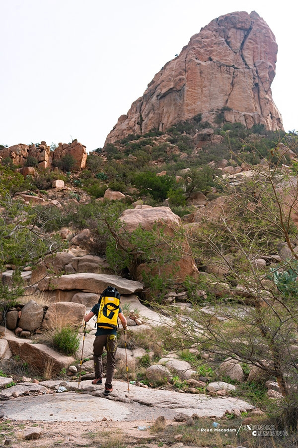 Arrampicata in Arabia Saudita, Carlo Giuliberti, Piergiorgio Lotito, Read Macadam, Alex Ruscior