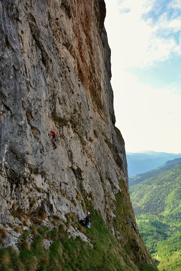 Il Viandante sul mare di nebbia, Bergamo Alps, Camillo Bussolati, Roberto Conti, Enrico Piccinelli, Gabriele Tonelli