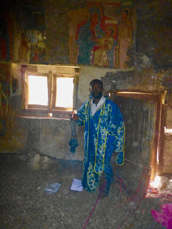 Etiopia, la scalata alla chiesa rupestre di Maryam Dengelat