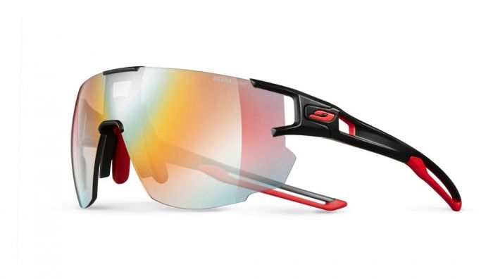 Sunglasses for mountaineering