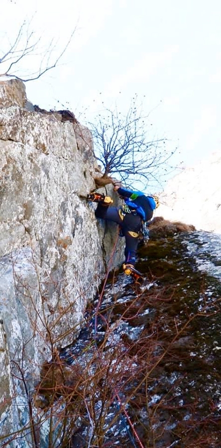 Valsavarenche ice climbing