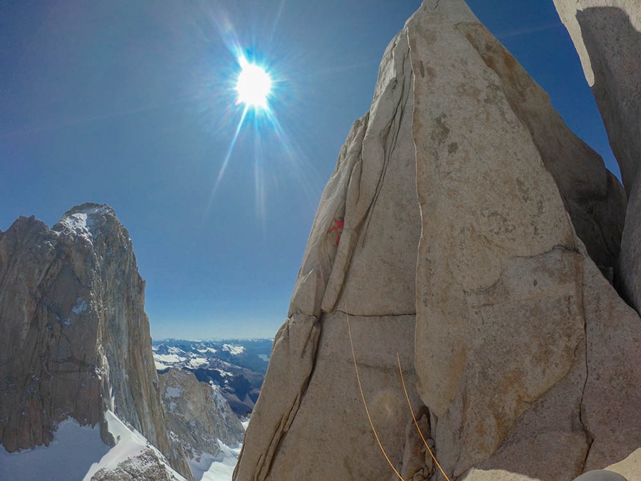 Nicolas Favresse, Sean Villanueva, Aguja Poincenot, Patagonia