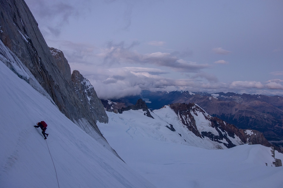 Nicolas Favresse, Sean Villanueva, Aguja Poincenot, Patagonia