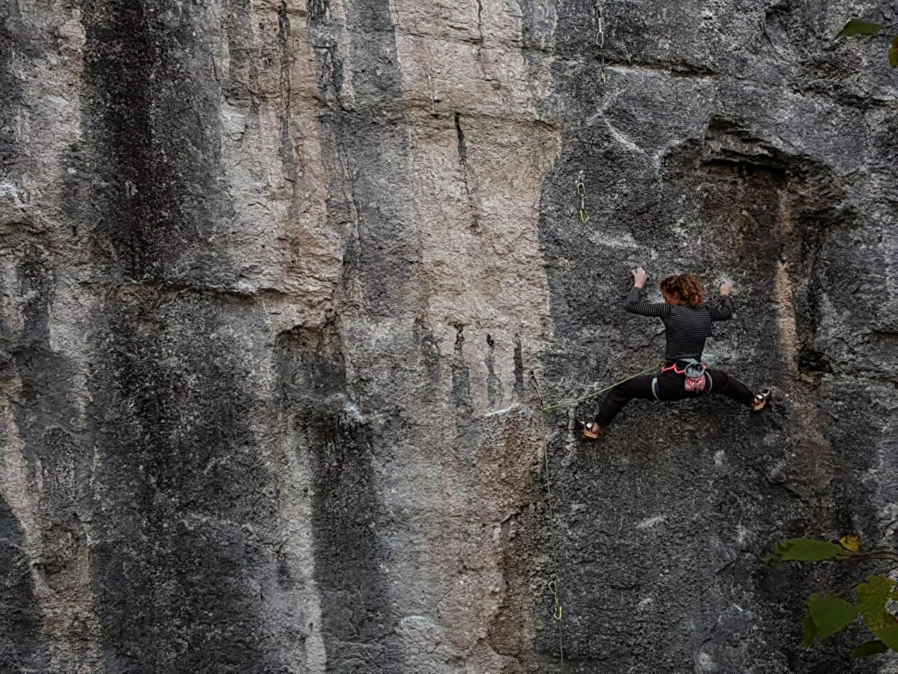 The crag Podenzoi