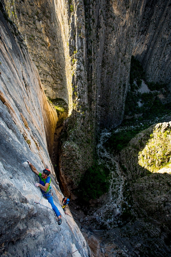 Vuelo de Fortuna, Canyon de la Sandìa, Huasteca, Messico, Rolando Larcher, Alex Catlin