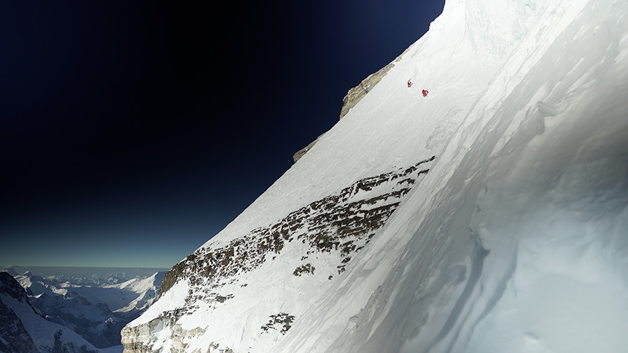 K2, Adrian Ballinger, Carla Perez
