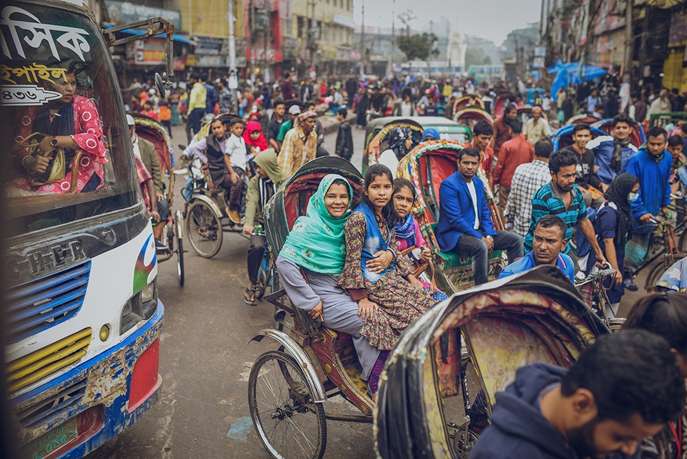 Bangladesh, Giacomo Frison, Glorija Blazinsek