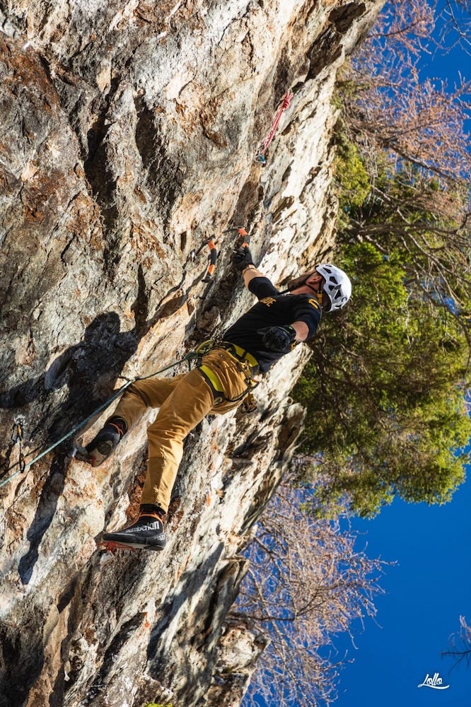 Lockdown, falesia total dry tooling, Val Gerola, Cristiano Candiotto