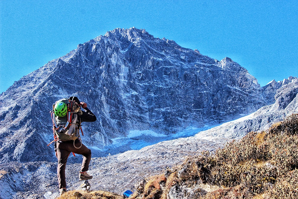 Luza Peak, Nepal, Sherpa, Pemba Sharwa Sherpa, Urken Sherpa, Lhakpa Gyaljen Sherpa