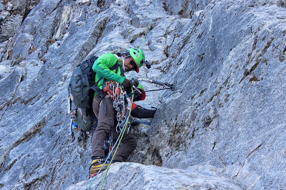 Luza Peak, Nepal, Sherpa, Pemba Sharwa Sherpa, Urken Sherpa, Lhakpa Gyaljen Sherpa