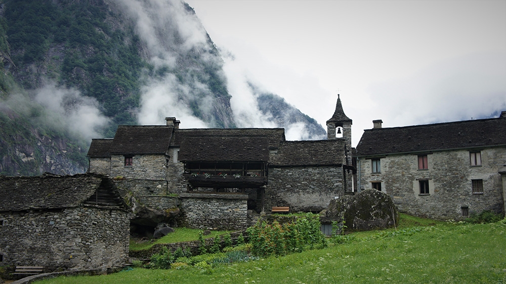 Val Bavona, Alexandra Schweikart, Christopher Igel