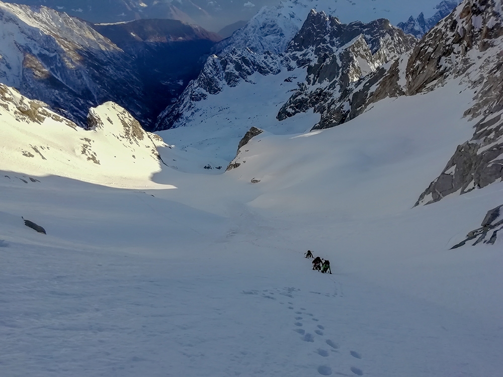 Scialpinismo tra Masino e Bregaglia, Mattia Testa, Marco Gautiero, Riccardo Molteni, Luca Chiesa, Luca Bianchi 