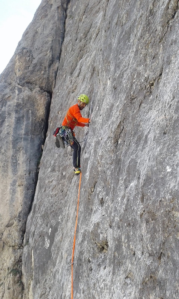 Vallaccia, Piramide Armani, Dolomiti, Diego Mabboni, Esiste un’altra vita