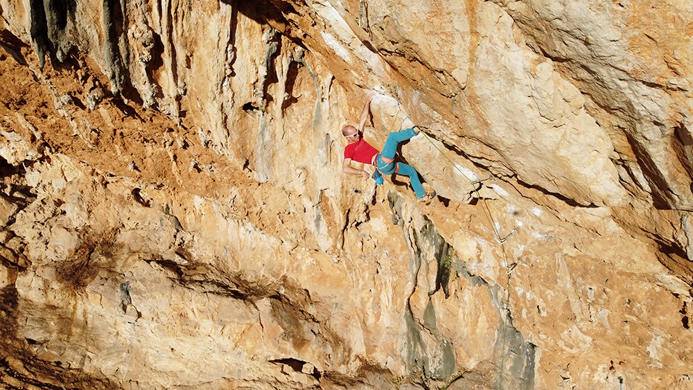 Traumi acuti del ginocchio in arrampicata sportiva e boulder, Reload Climb