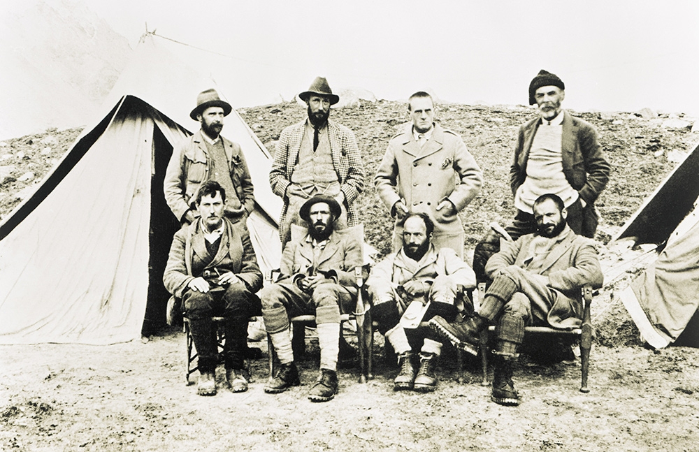 Mount Everest Centenary Exhibition, Alpine Club