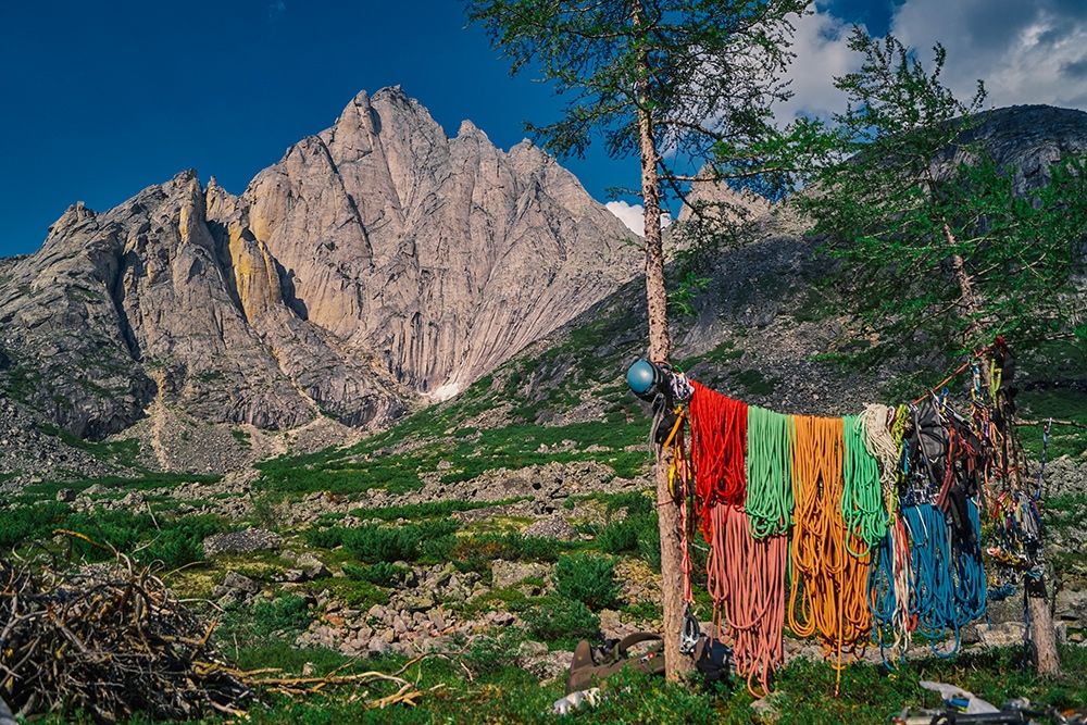 South Muysky Ridge, Siberia, Peak Kart, Peak Mechta