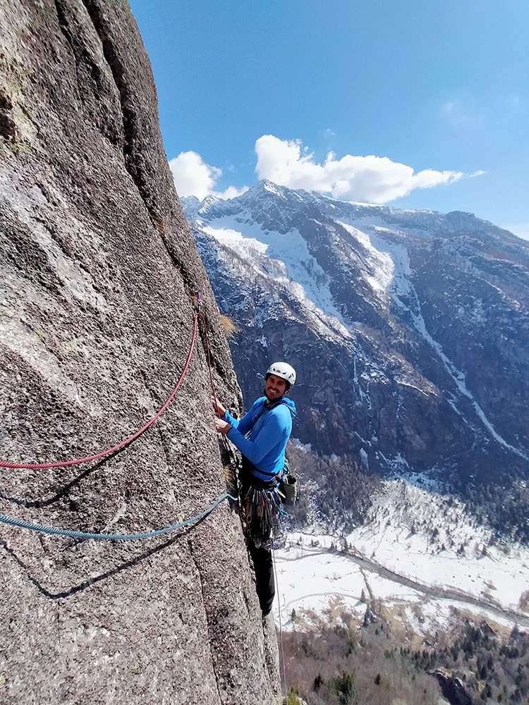 Val di Mello, arrampicata, Viaggio nell’iperspazio, Scoglio della Metamorfosi, Caterina Bassi, Stefano Libera, Martino Quintavalla