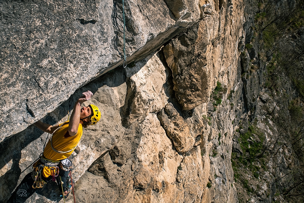 Parete Rossa, Monte San Martino, Dimitri Anghileri, Luca Schiera