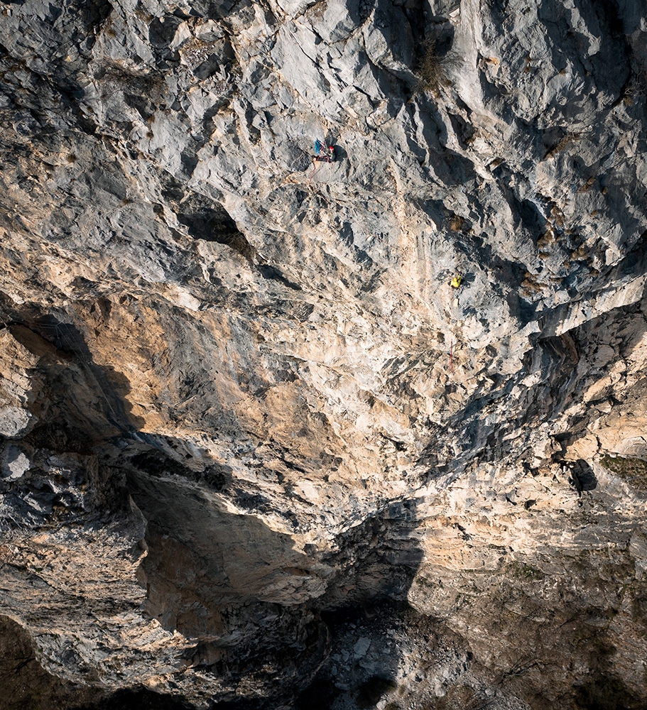 Parete Rossa, Monte San Martino, Dimitri Anghileri, Luca Schiera