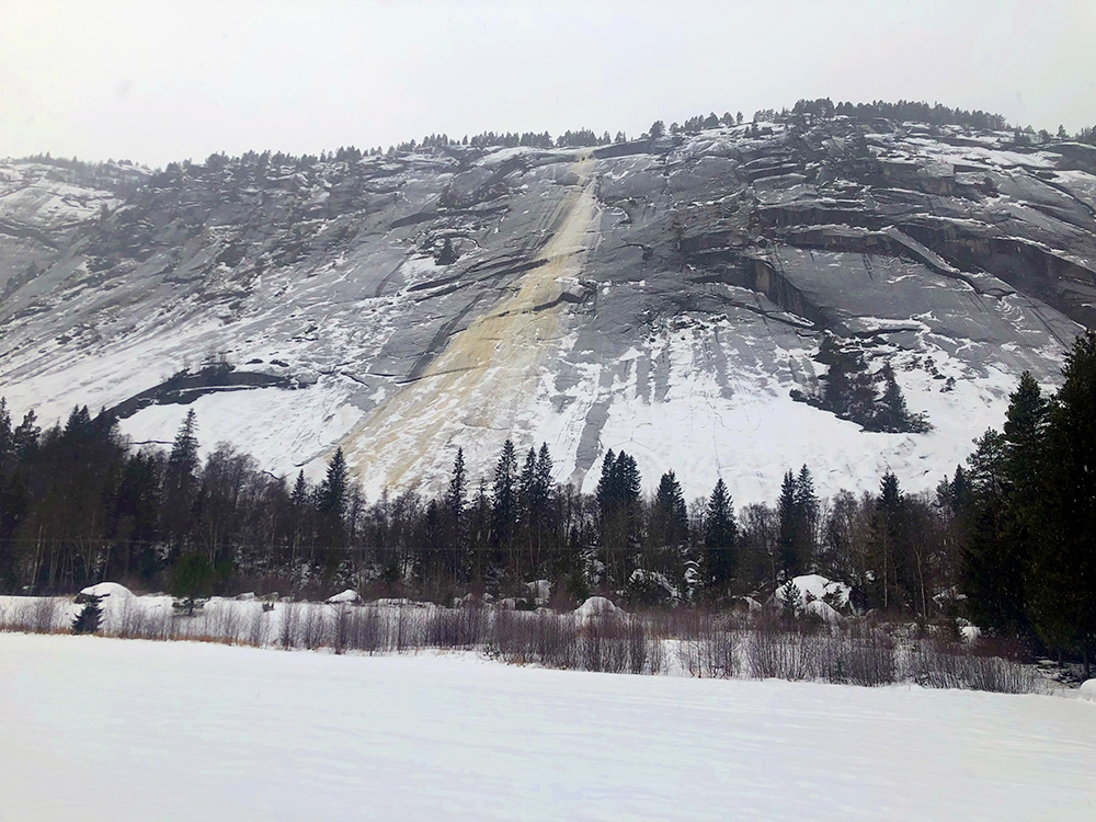 Norvegia cascate di ghiaccio