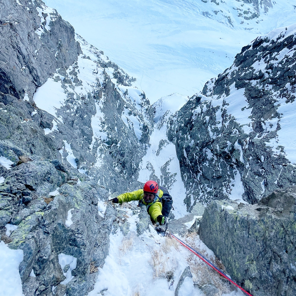 Aiguille Noire de Peuterey, Mad Vlad, Jon Bracey, Matt Helliker