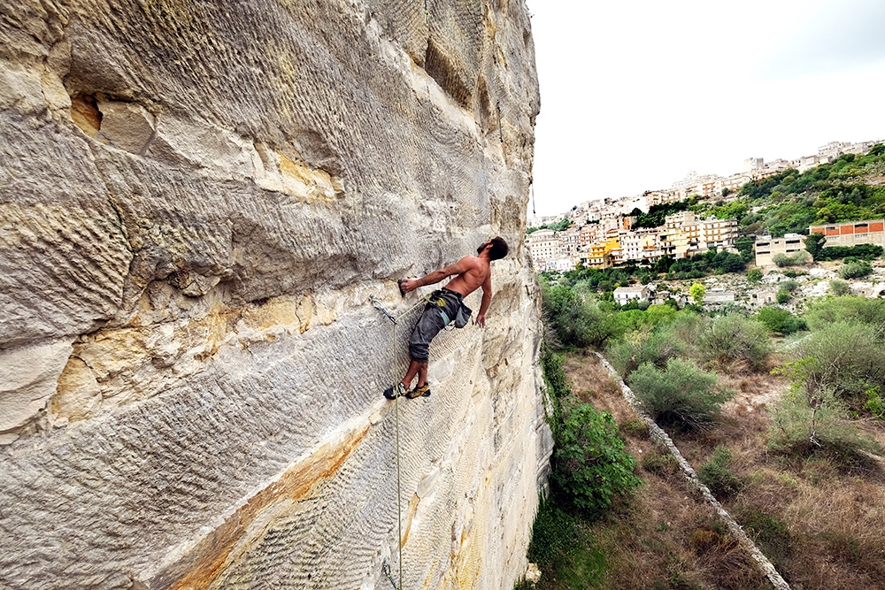 Malvaxia, Sicilia, arrampicata, Dario Di Gabriele