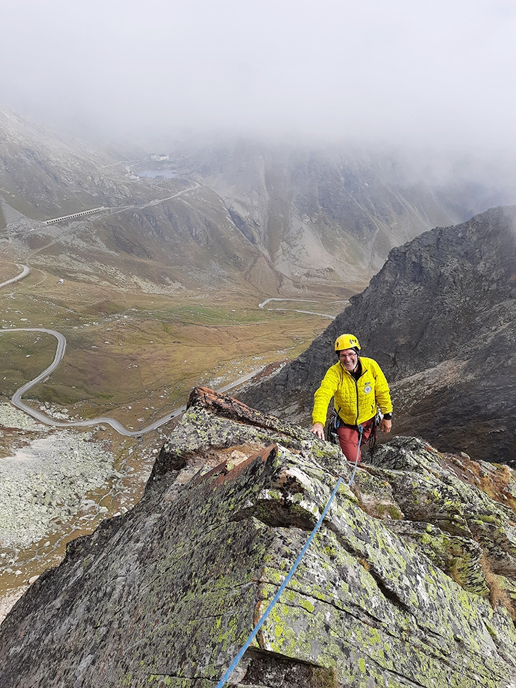 Pain de Sucre, Gran San Bernardo Valley