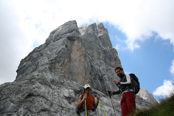 Cani Morti, Campanile basso dei Lastei