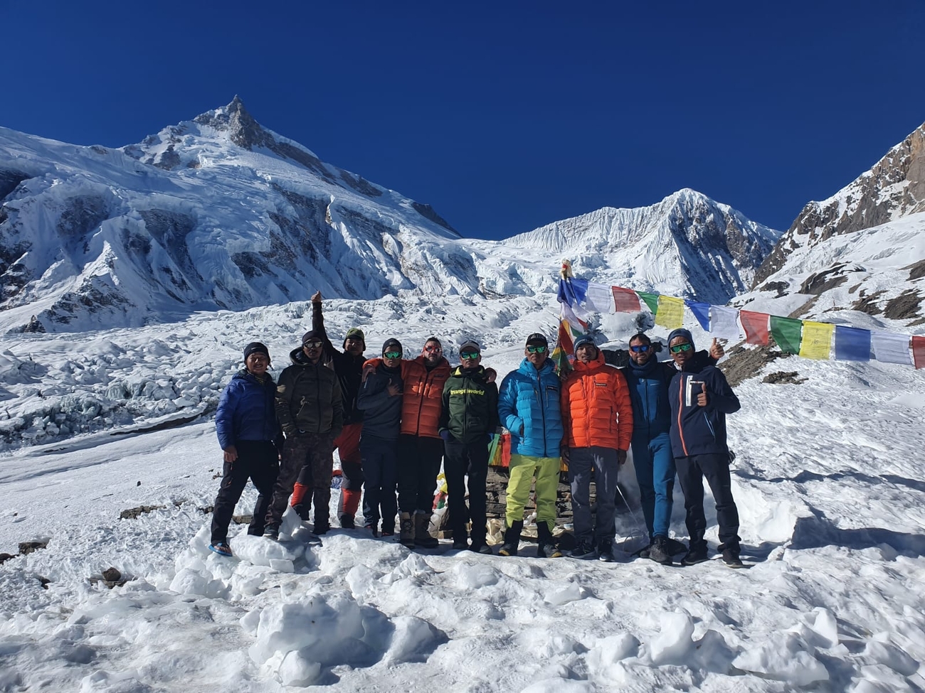 Manaslu, Alex Txikon, Pasang Nurbu Sherpa, Gelu Sherpa, Maila Sherpa, Mantere Lama Sherpa, Gamje Babu Sherpa, Chepal Sherpa