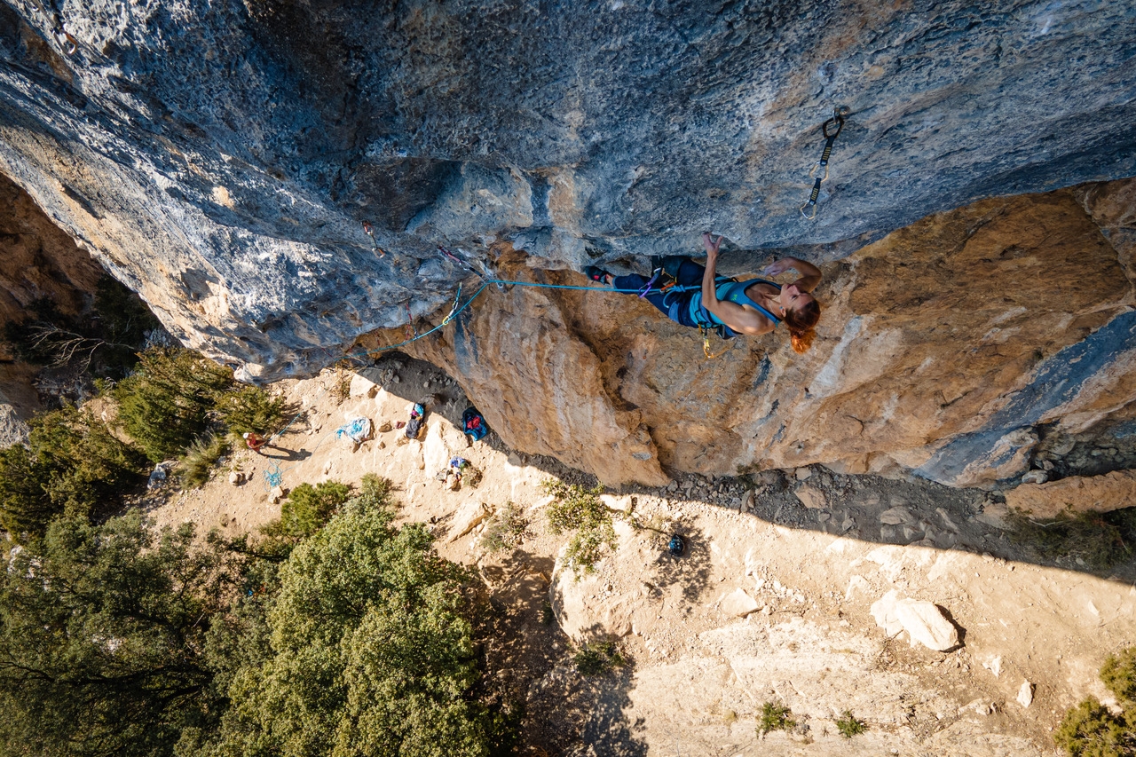 Angelika Rainer, Esclatamasters, Perles, Spain