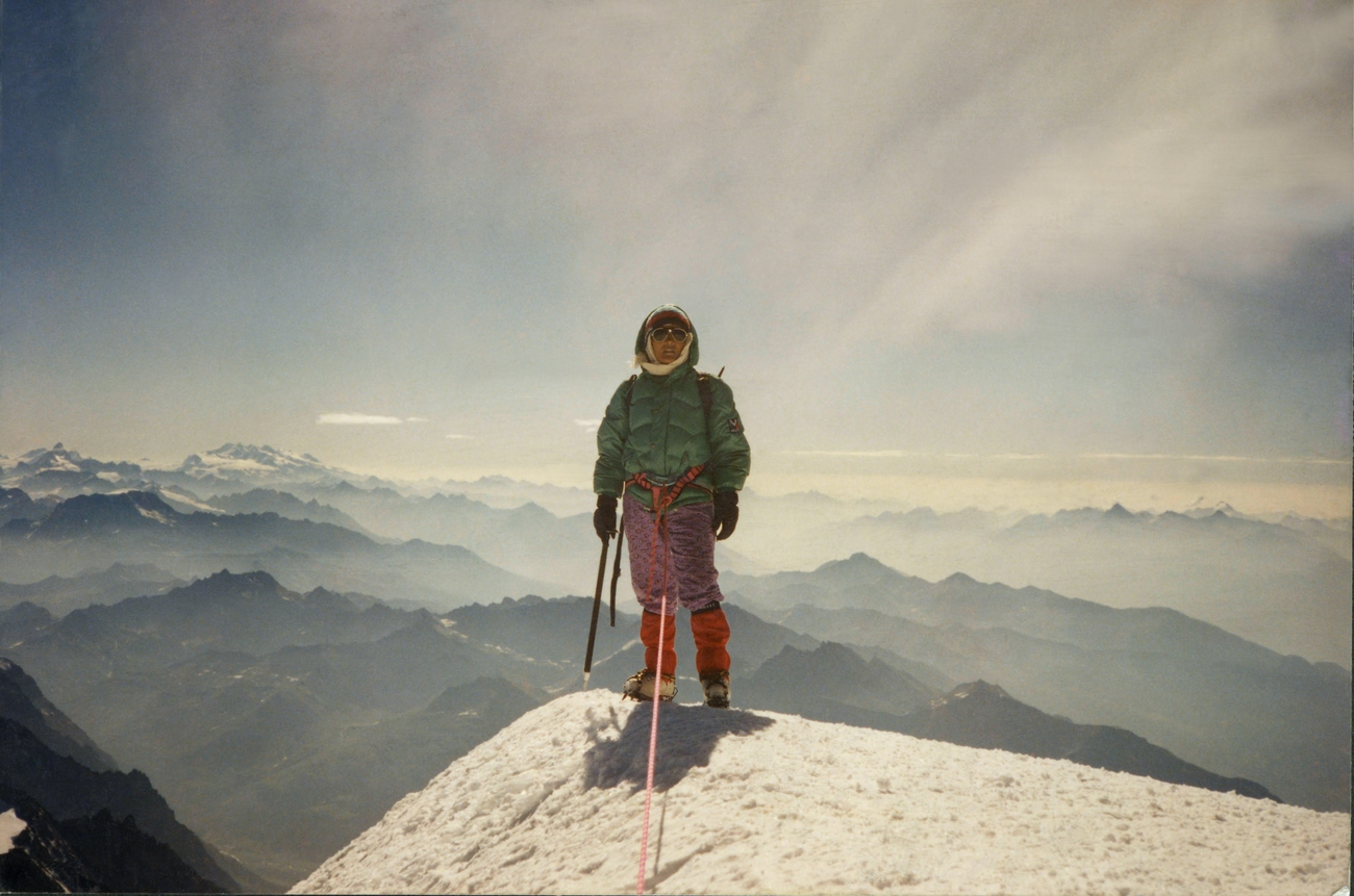 Pasang: in the Shadow of Everest