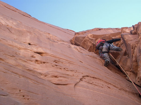 Arrampicare nel Wadi Rum