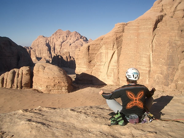 Arrampicare nel Wadi Rum