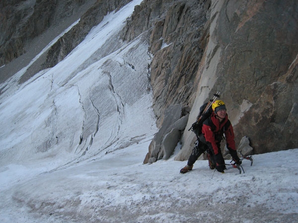 Alpinismo: Vetta del Kahn-Tengri (7010m) per Luca Vuerich
