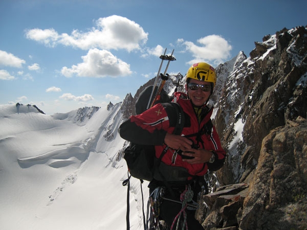 Alpinismo: Vetta del Kahn-Tengri (7010m) per Luca Vuerich