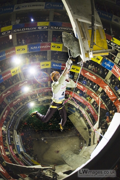 Ice World Cup 2009: Markus Bendler and Angelika Rainer win in Saas Fee