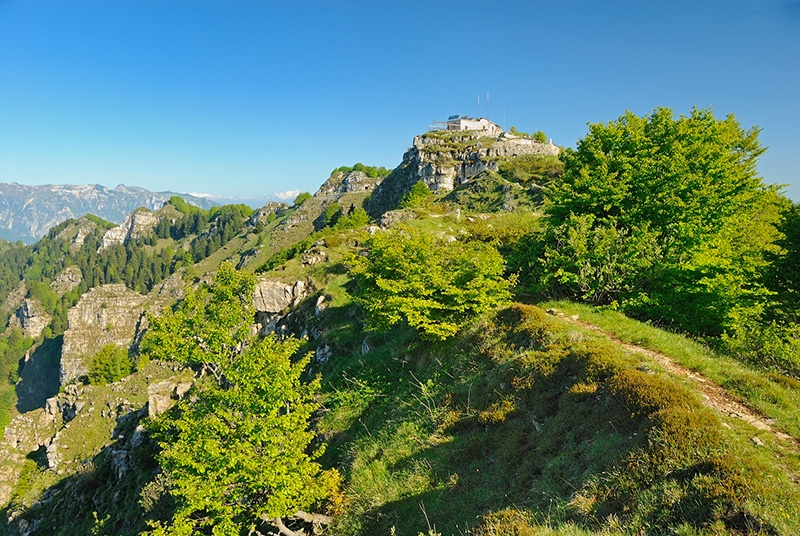 Monte Novegno e le sue tre cime Novegno