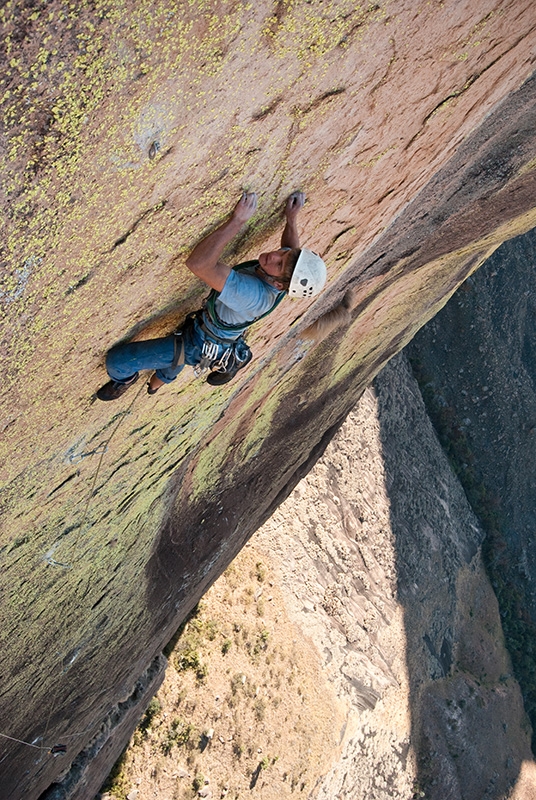 Dancing with the World Mitsinjoarivo - Tsaranoro