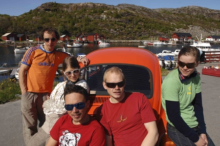 Bouldering in Norway - Bernd Zangerl and the exploring team