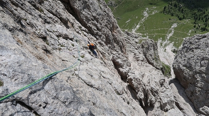 Uein Line Große Fermeda - Uein Line: Große Fermeda, Geislerspitzen, Dolomites (Aaron Moroder, Miran Mittermair 04/08/2018)