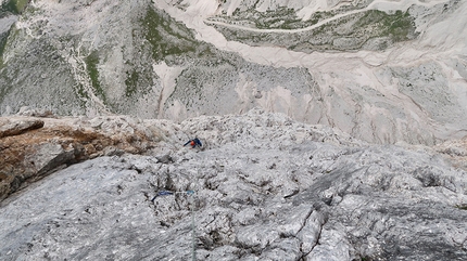 Nuvole Bianche Sas dla Porta - Nuvole Bianche: Making the first free ascent, Sas dla Porta, Geislerspitzen, Dolomites