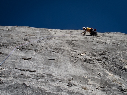 David Lama - David Lama su Woher Kompass, 8a+ 120m, Waidringer Steinplatte, Austria