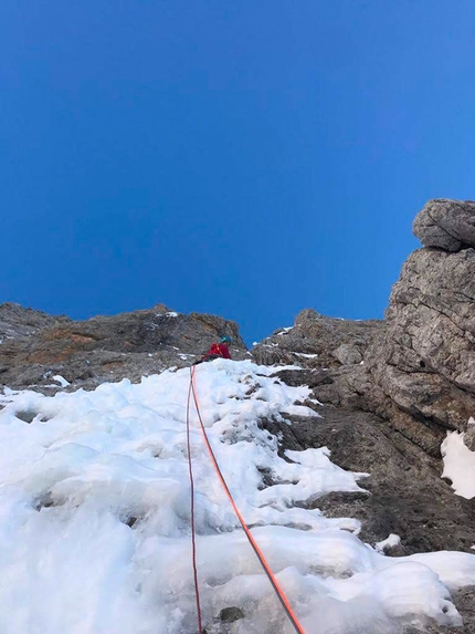 Filo d'Ambiez  Cima d'Ambiez - Filo d'Ambiez : Cima d'Ambiez in Dolomiti di Brenta: Gianni Canal apre il terzo tiro