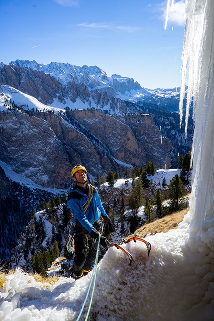 Sonnentanz Vallunga - Sonnentanz: Hannes Lemayer sul quinto tiro, Vallunga, Dolomiti